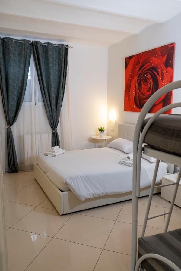 La Casa Di Thomas In Centro Apartment Matera Bagian luar foto