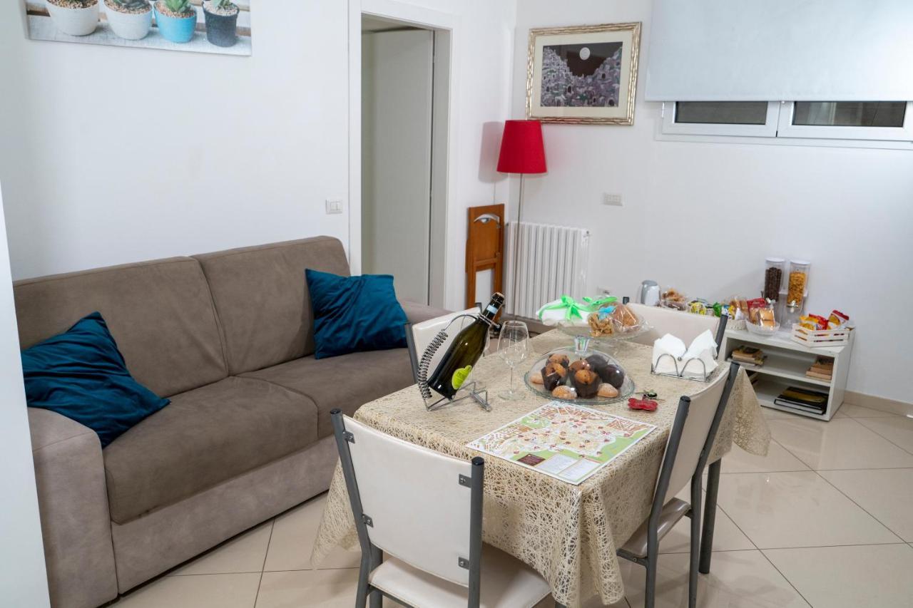 La Casa Di Thomas In Centro Apartment Matera Bagian luar foto