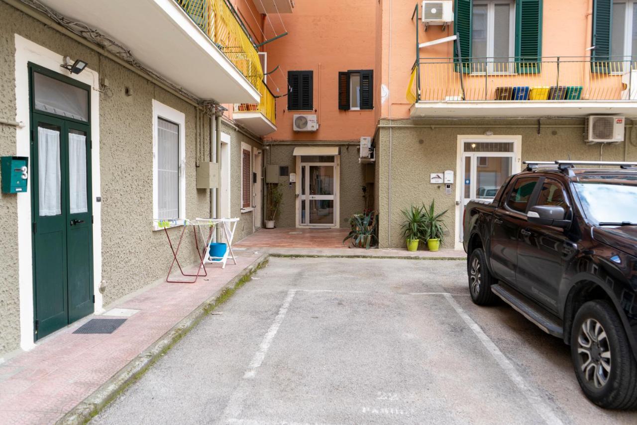 La Casa Di Thomas In Centro Apartment Matera Bagian luar foto